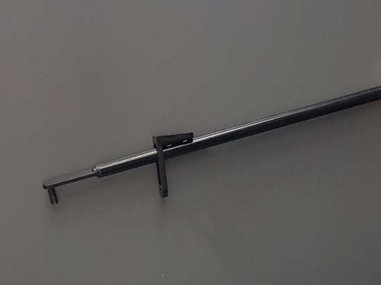 Afbeeldingen van Duco bedieningsstang voor plaatsing in de dagkant, lengte stang 1000mm  Ral9005 (zwart)