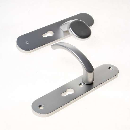 Afbeeldingen van *Maco greep-krukgarnituur 52mm F1 PC55